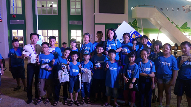 Hơn 100 trẻ em của Liên Đoàn Lao Động tỉnh Bà Rịa - Vũng Tàu trong chuyến du lịch của mình tại TPHCM đã đăng ký được thăm khám tư vấn miễn phí tại Ngày hội Vipteen