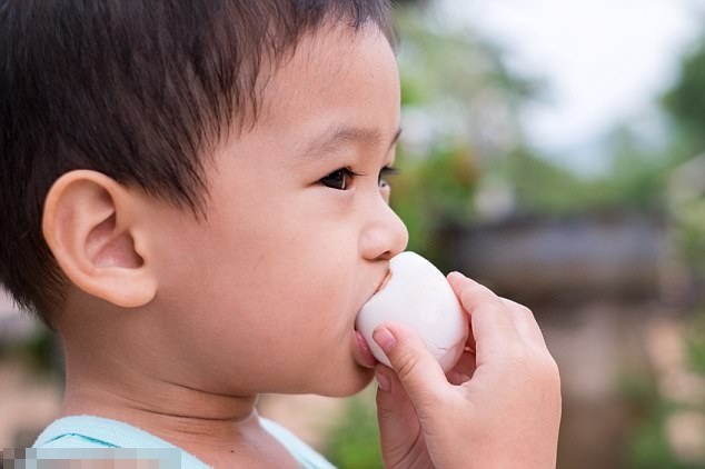 Trẻ bị tiêu chảy có ăn được trứng gà ?