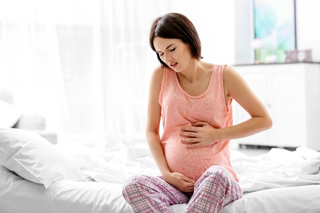 Mẹ bầu cần cẩn thận để tránh những ảnh hưởng không đáng có từ căn bệnh viêm lộ tuyến