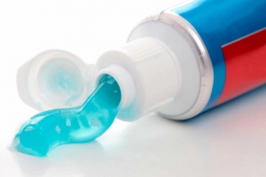 Hiệu quả bất ngờ của kem đánh răng đối với trị hôi nách