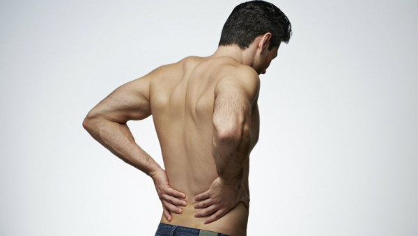 Cách xử lý khi bị đau lưng khi tập gym