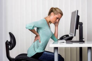 Hướng dẫn cách khắc phục đau lưng không đứng thẳng được