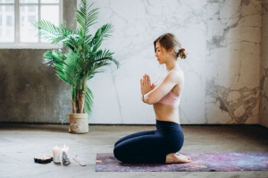 Tập yoga trị đau lưng hiệu quả. 15 bài tập yoga chữa đau lưng mà các bạn nên biết