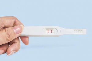 Rối loạn kinh nguyệt thử thai 2 vạch có mang thai không?