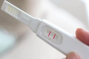 Rối loạn kinh nguyệt thử thai 2 vạch có phải mang thai không?