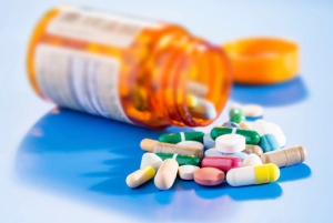 Uống thuốc kháng sinh có bị rối loạn kinh nguyệt?
