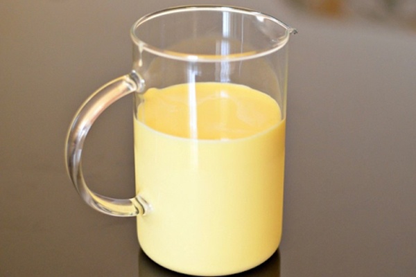 Sữa non colostrum  là gì và loại nào tốt?